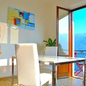 https://apt-belvedere-with-balcony-lake-view.it-lombardy.com